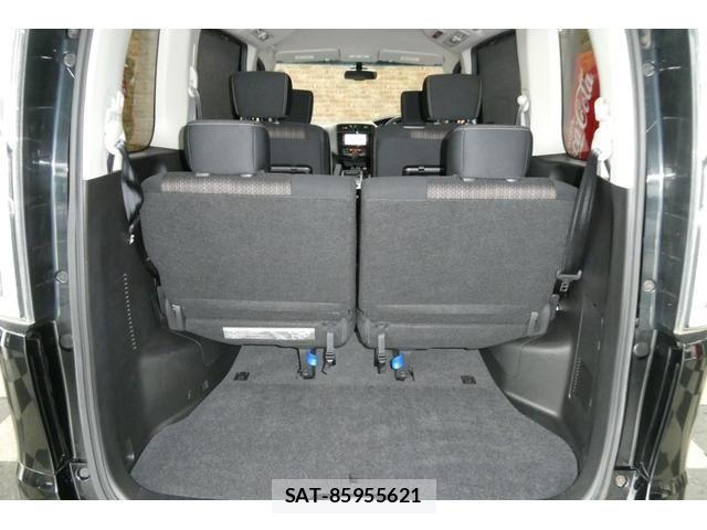 Nissan SERENA 2013-12 8316972-11