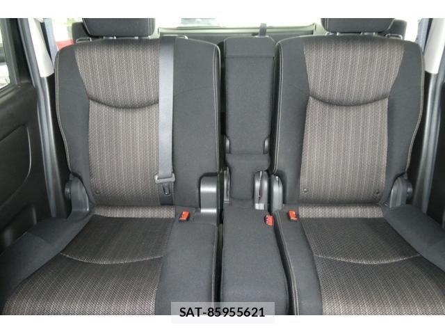 Nissan SERENA 2013-12 8316972-6