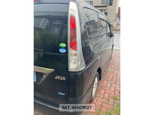 Nissan SERENA 2013-03 8316974-5
