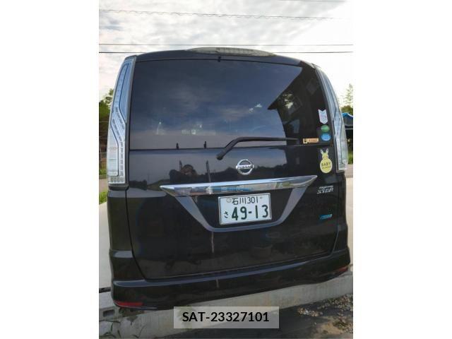 Nissan SERENA 2014-03 8337782-1