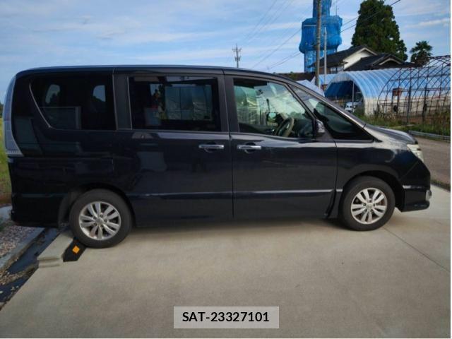 Nissan SERENA 2014-03 8337782-2