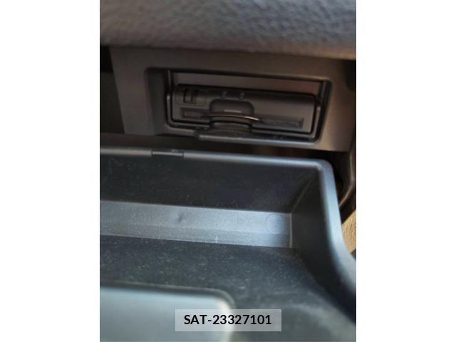 Nissan SERENA 2014-03 8337782-8