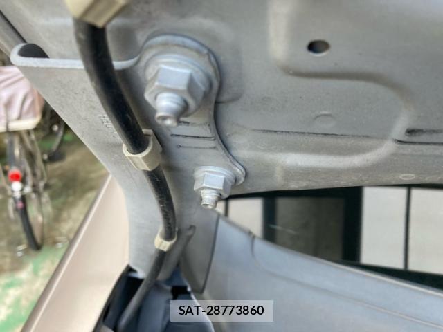 Nissan SERENA 2005-10 8355563-14