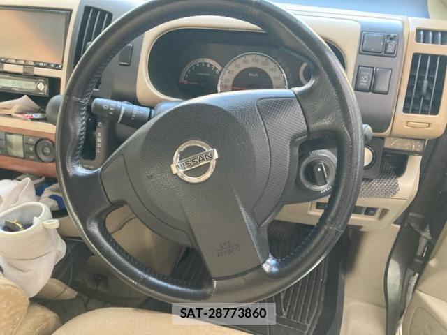 Nissan SERENA 2005-10 8355563-18