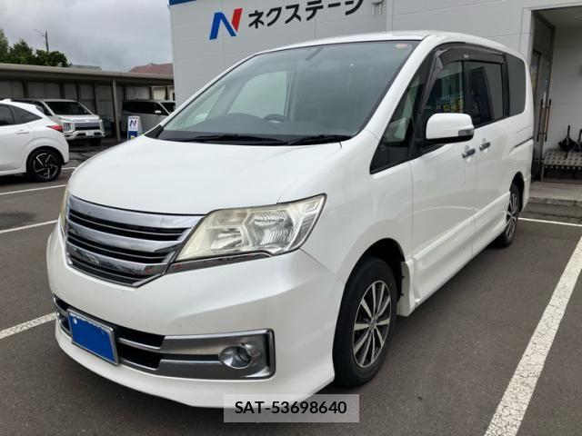 Nissan SERENA 2011-10 8368606-0