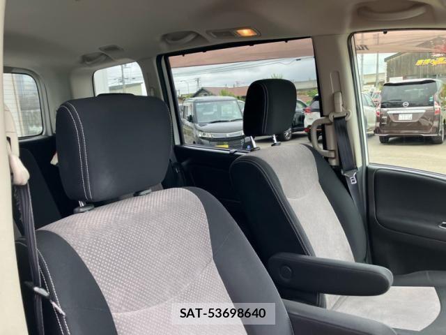Nissan SERENA 2011-10 8368606-12
