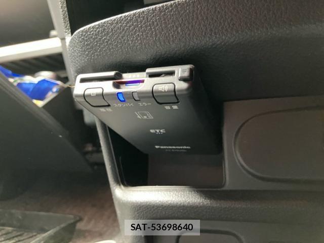 Nissan SERENA 2011-10 8368606-22