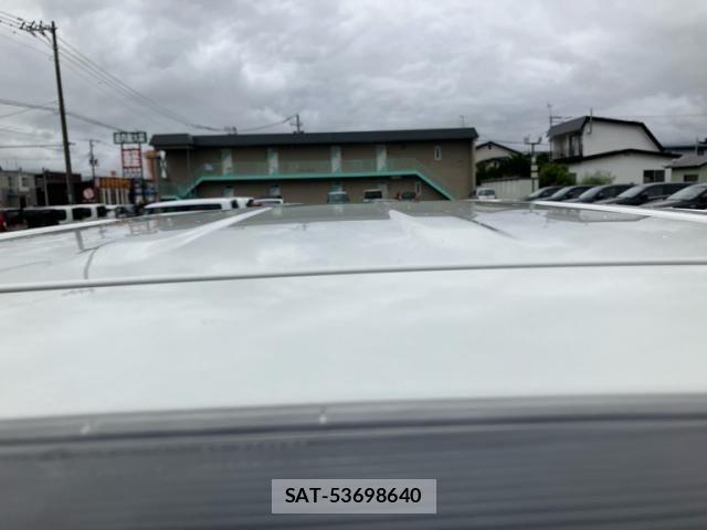 Nissan SERENA 2011-10 8368606-5