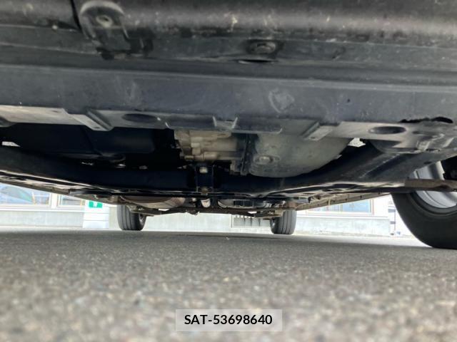 Nissan SERENA 2011-10 8368606-6