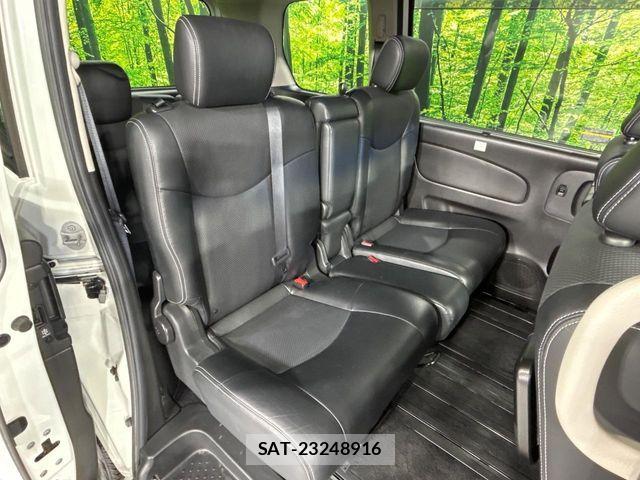 Nissan SERENA 2015-10 8368603-12