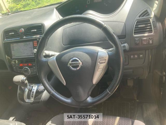 Nissan SERENA 2014-07 8368608-10