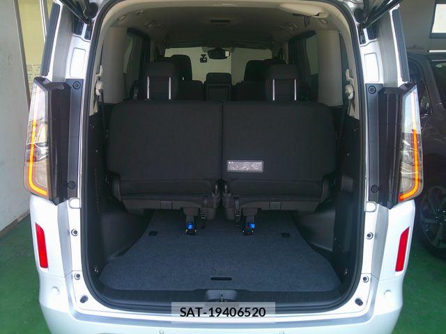 Nissan SERENA 2023-07 8368605-15