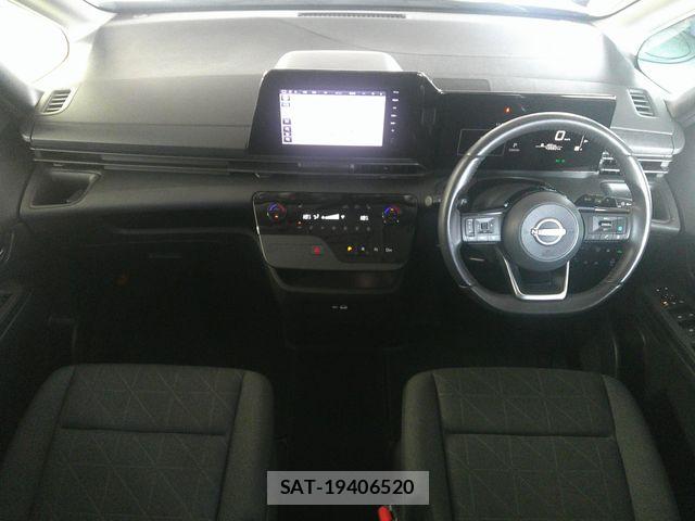 Nissan SERENA 2023-07 8368605-1