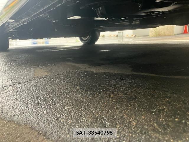 Nissan SERENA 2012-08 8368604-9