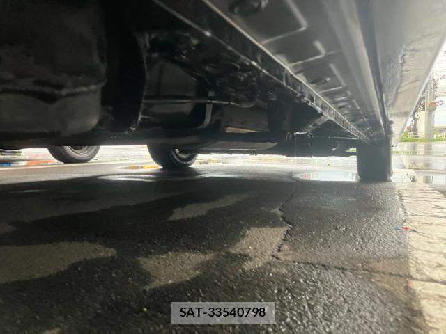 Nissan SERENA 2012-08 8368604-10