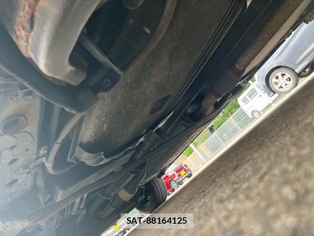 Nissan SERENA 2014-03 8372164-10