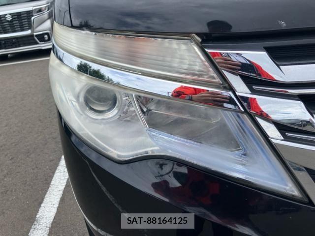 Nissan SERENA 2014-03 8372164-15