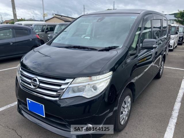 Nissan SERENA 2014-03 8372164-1