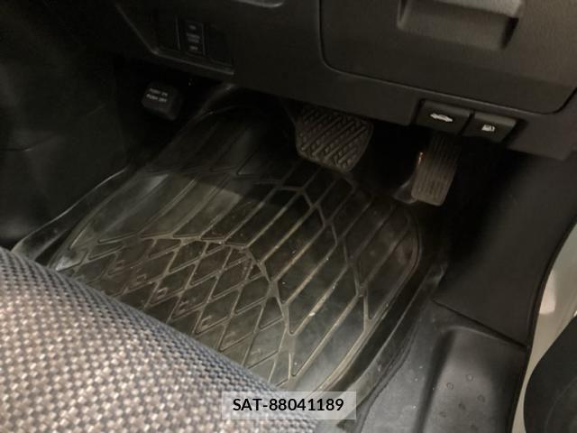 Nissan SERENA 2014-07 8414876-13