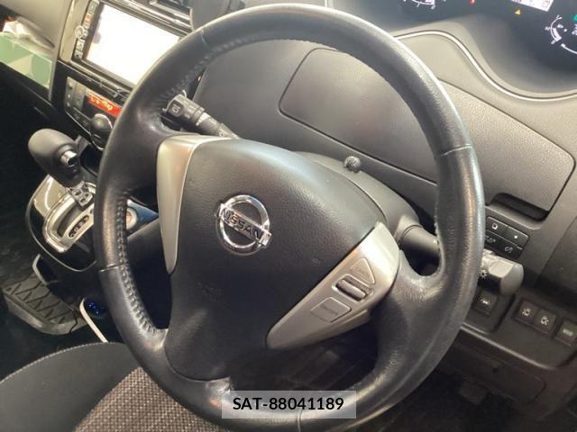 Nissan SERENA 2014-07 8414876-14