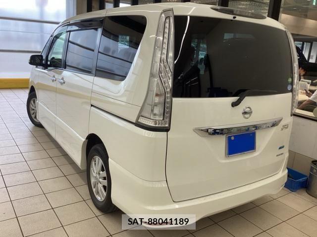 Nissan SERENA 2014-07 8414876-1
