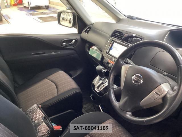 Nissan SERENA 2014-07 8414876-19