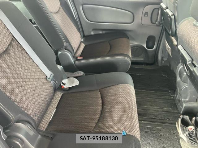 Nissan SERENA 2015-09 8438844-12