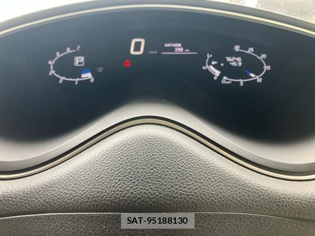 Nissan SERENA 2015-09 8438844-25