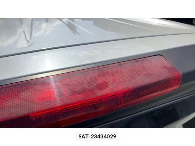 Nissan SERENA 2005-08 8458385-9