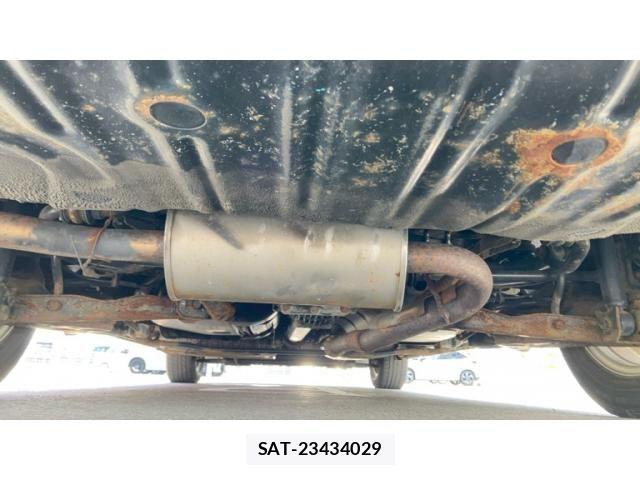 Nissan SERENA 2005-08 8458385-10