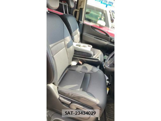 Nissan SERENA 2005-08 8458385-13