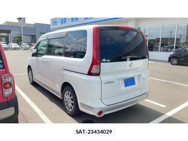 Nissan SERENA 2005-08 8458385-8
