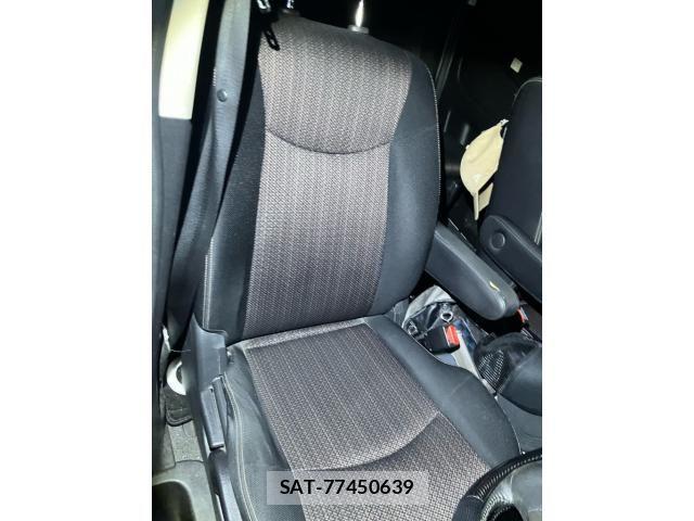 Nissan SERENA 2016-02 8458387-18