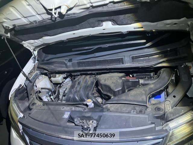 Nissan SERENA 2016-02 8458387-5