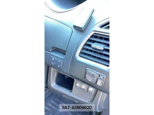 Nissan SERENA 2011-03 8527262-14