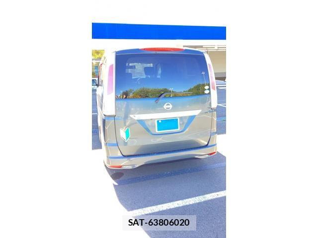 Nissan SERENA 2011-03 8527262-1