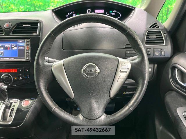 Nissan SERENA 2011-01 8563504-13