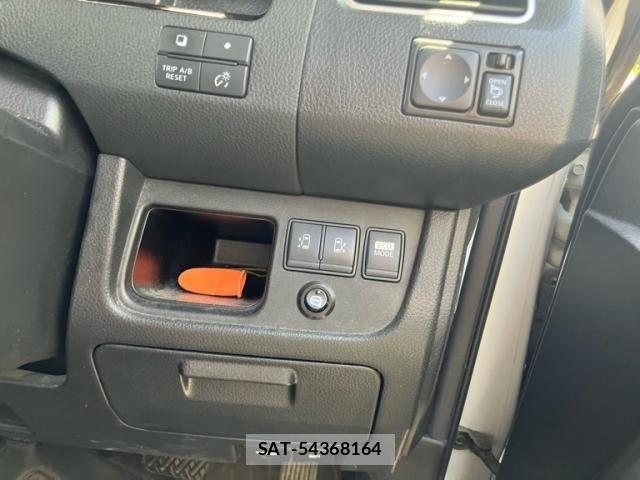Nissan SERENA 2012-05 8628817-15
