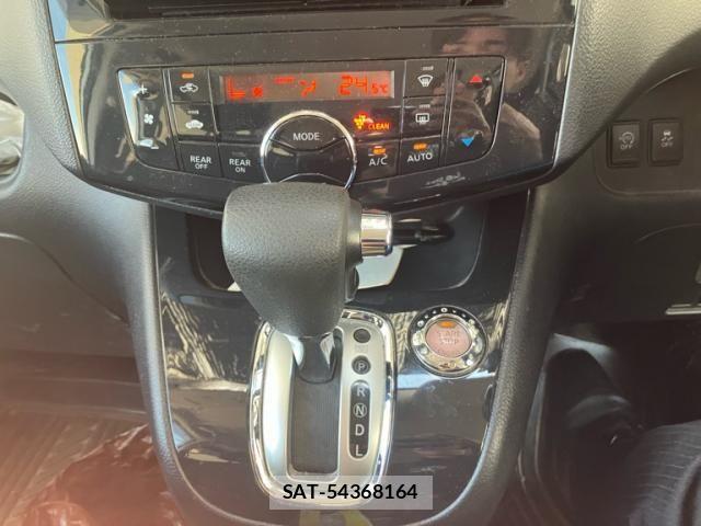 Nissan SERENA 2012-05 8628817-18