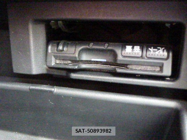 Nissan SERENA 2012-04 8628816-17