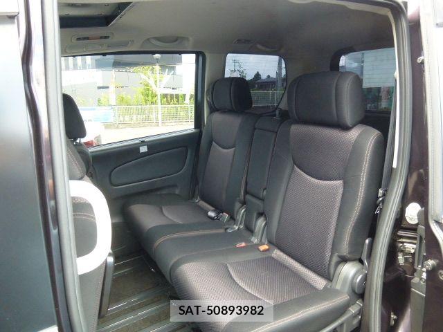 Nissan SERENA 2012-04 8628816-8
