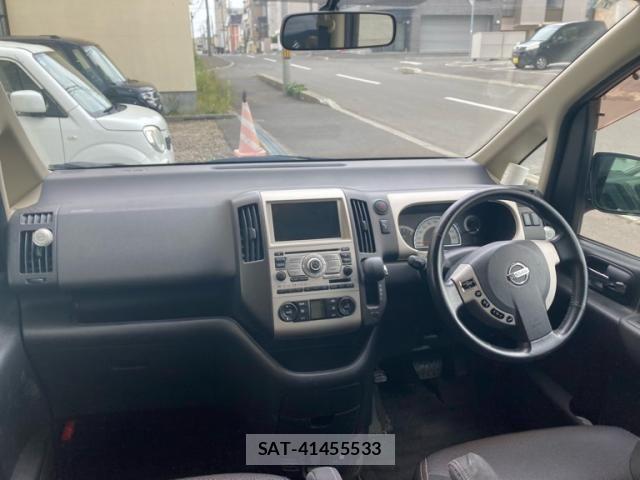 Nissan SERENA 2007-06 8661476-14