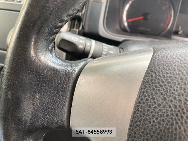 Nissan SERENA 2010-08 8666881-22