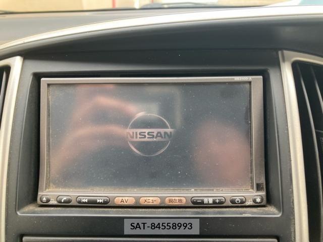 Nissan SERENA 2010-08 8666881-24