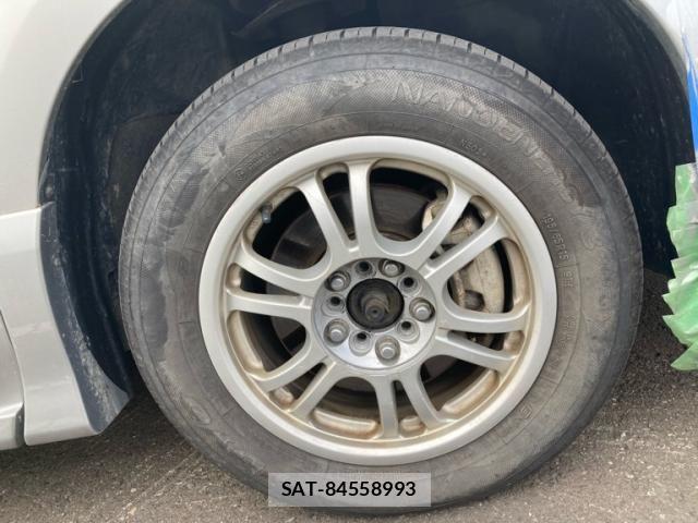 Nissan SERENA 2010-08 8666881-5