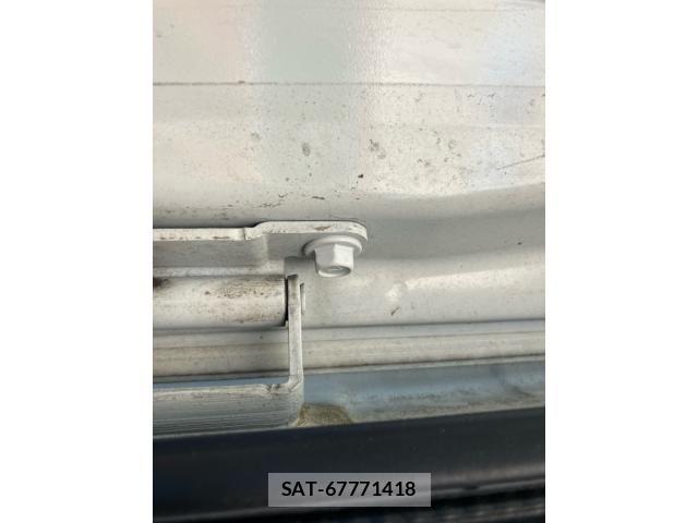 Nissan SERENA 2009-09 8661478-26