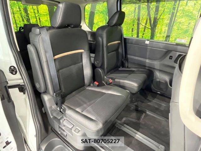 Nissan SERENA 2024-12 8661473-9