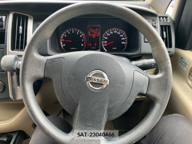 Nissan SERENA 2010-08 8661477-9