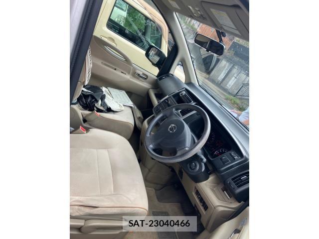 Nissan SERENA 2010-08 8661477-6