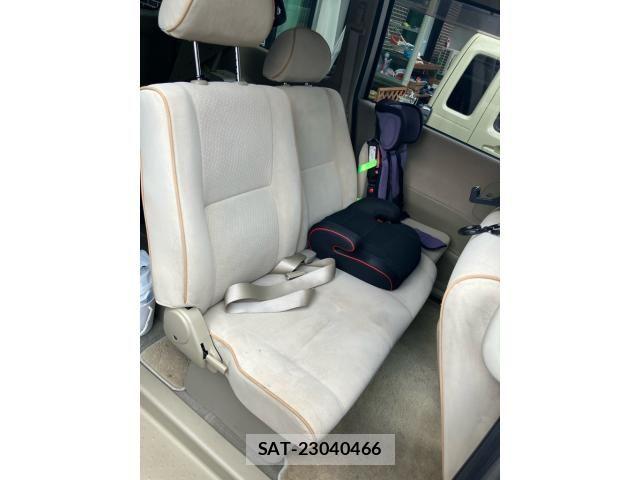 Nissan SERENA 2010-08 8661477-7
